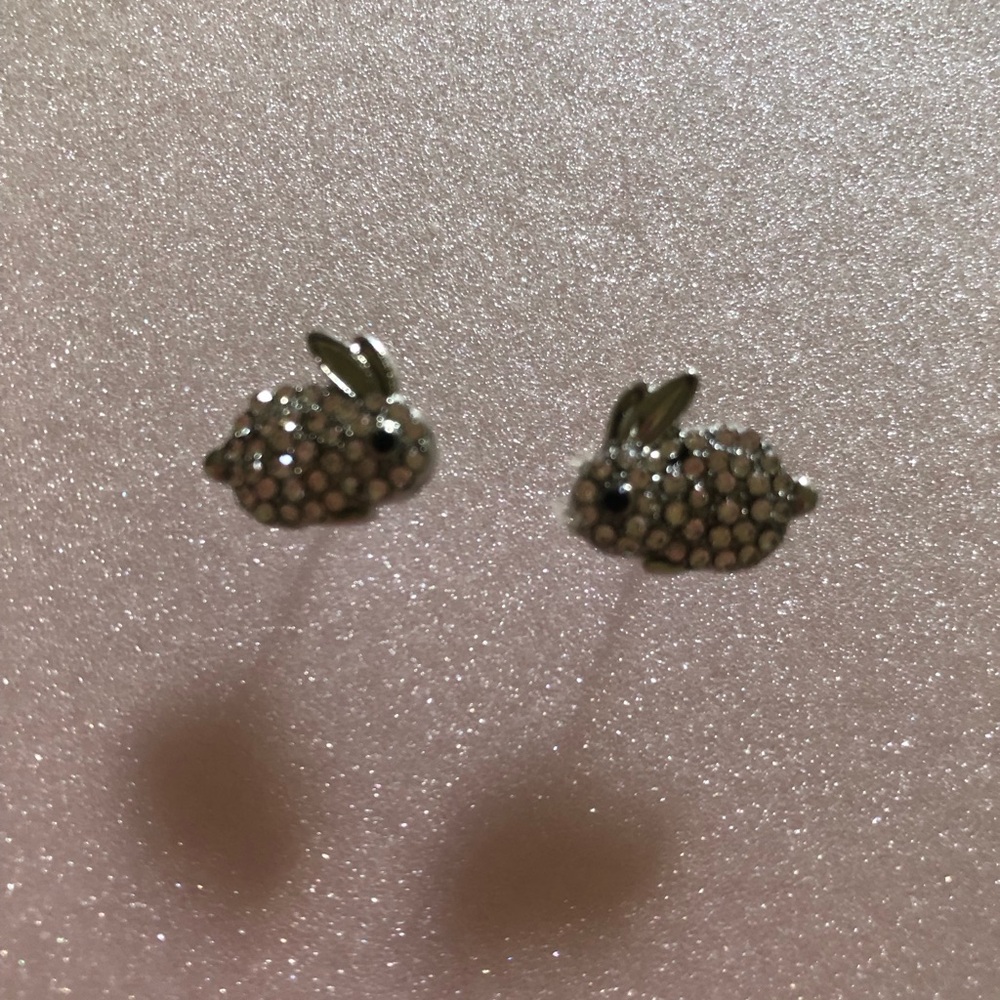 NWT Rhinestone Bunny Stud Earrings - Silver Tone